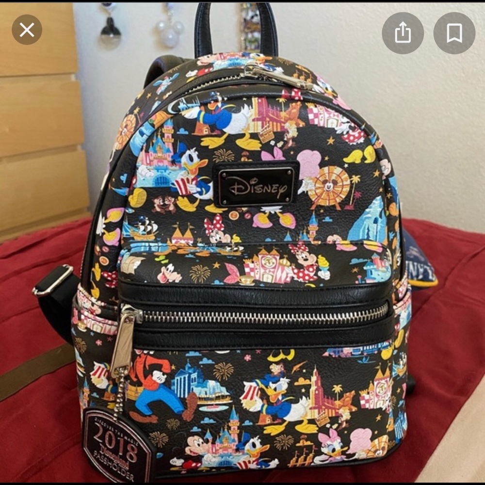 2018 Passholder AP Loungefly backpack